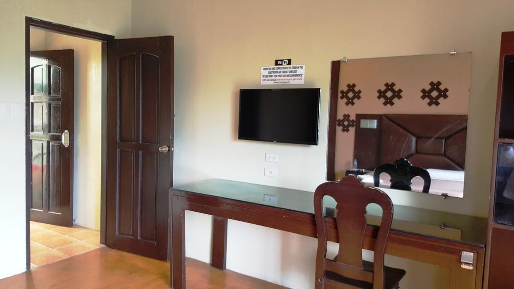 Hollywood Drive-In Hotel Baguio City Extérieur photo