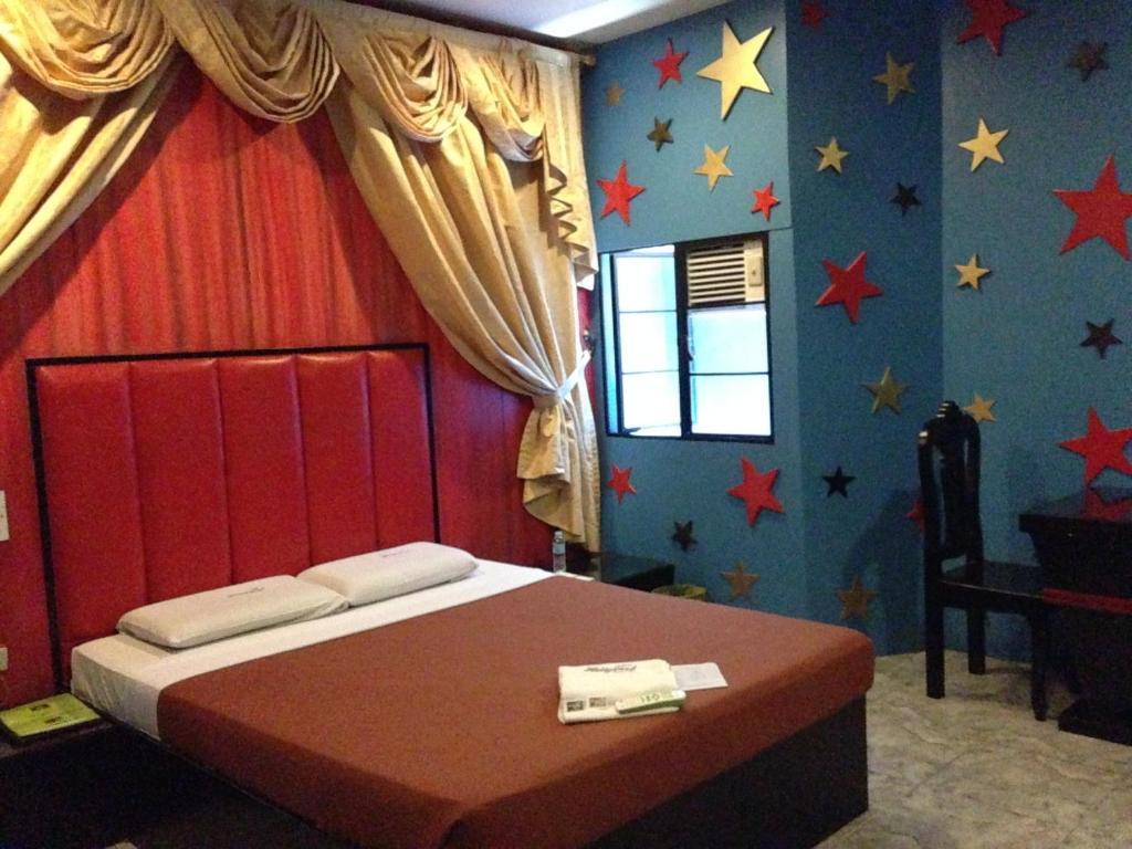 Hollywood Drive-In Hotel Baguio City Extérieur photo