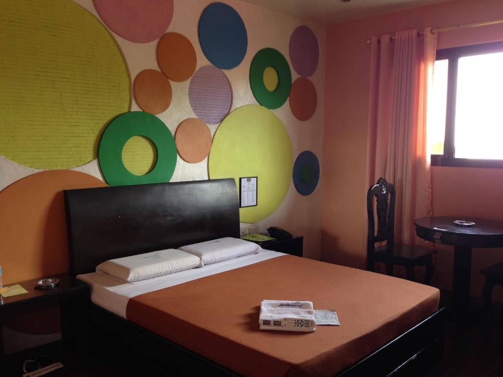 Hollywood Drive-In Hotel Baguio City Extérieur photo