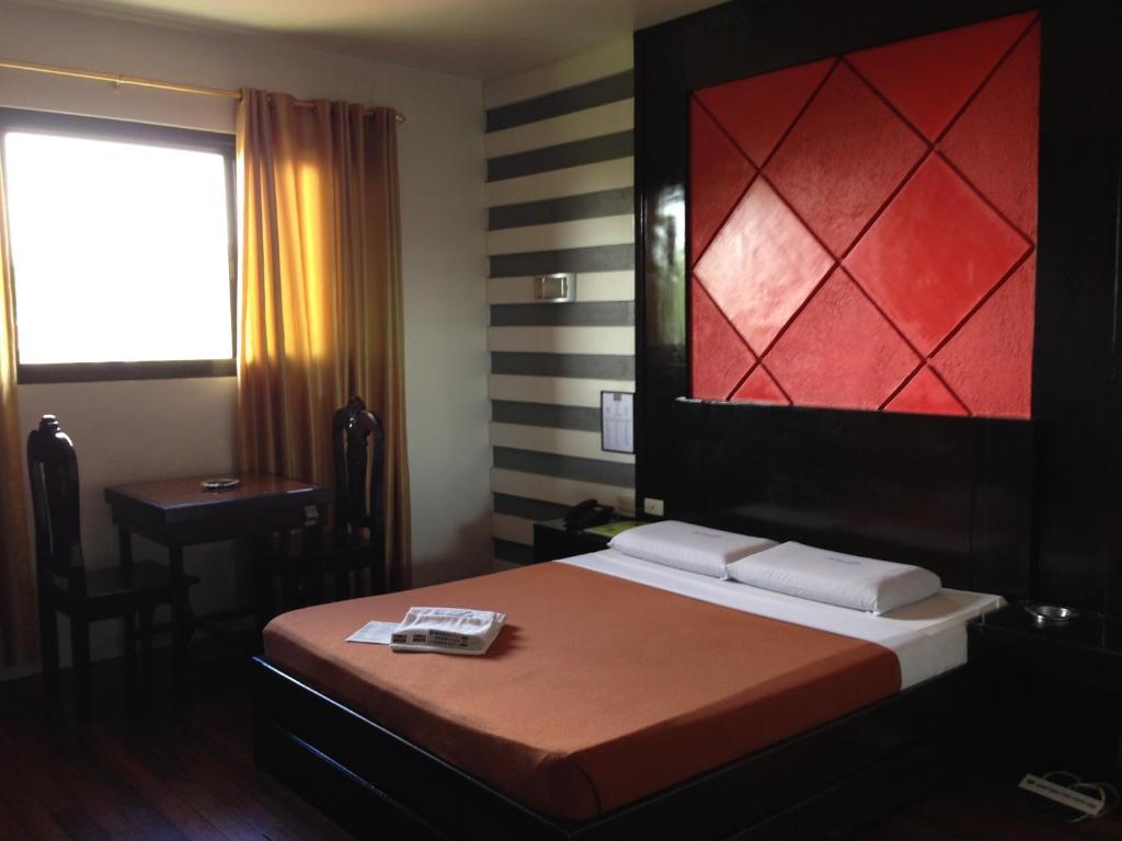 Hollywood Drive-In Hotel Baguio City Extérieur photo