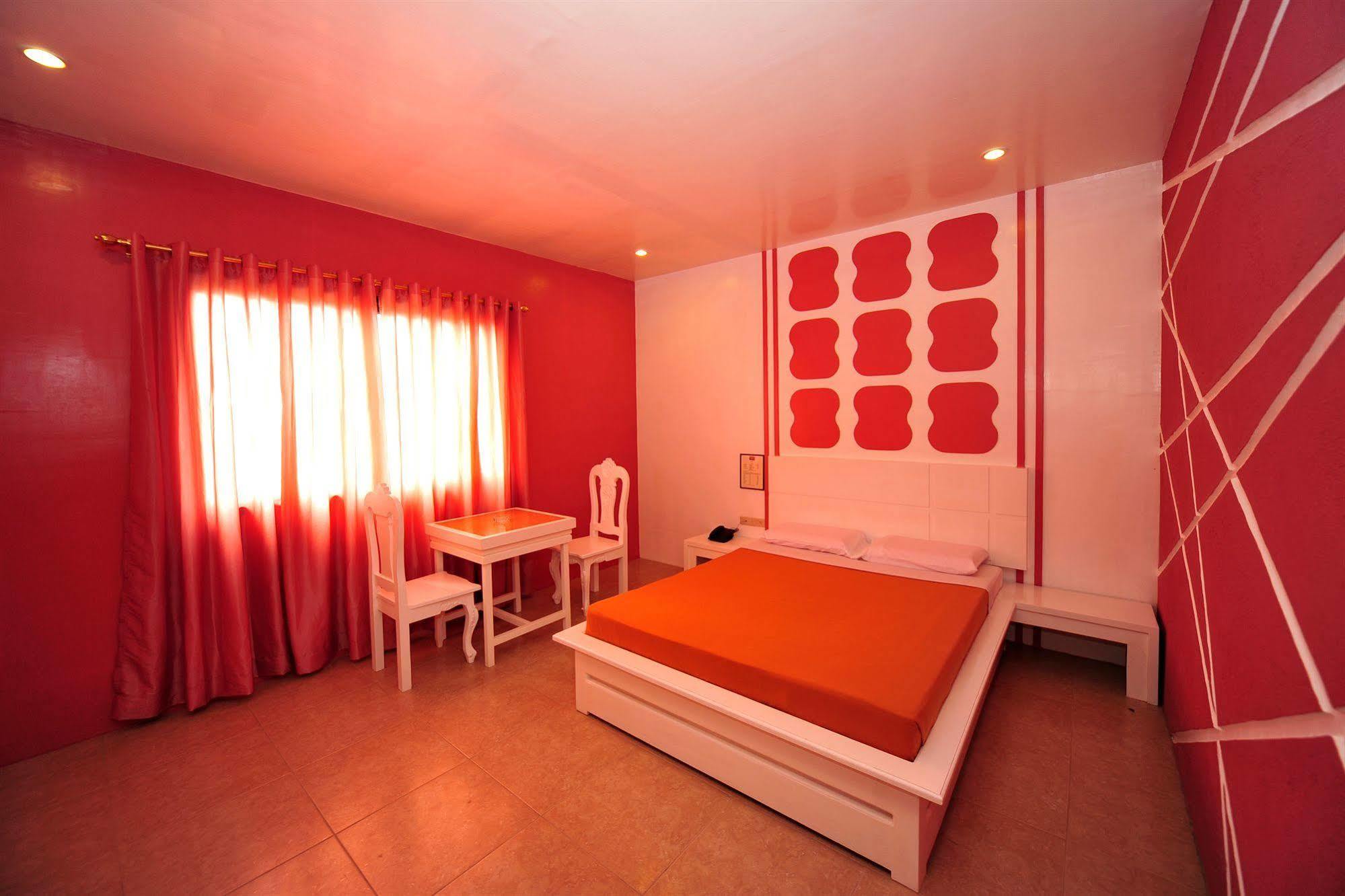Hollywood Drive-In Hotel Baguio City Extérieur photo