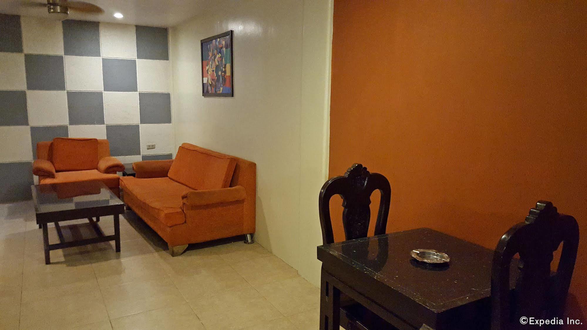 Hollywood Drive-In Hotel Baguio City Extérieur photo
