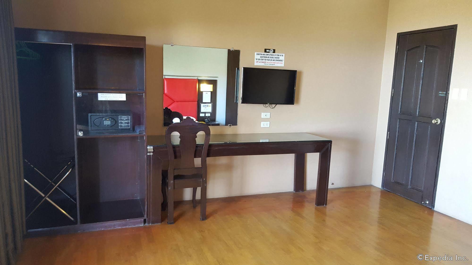Hollywood Drive-In Hotel Baguio City Extérieur photo