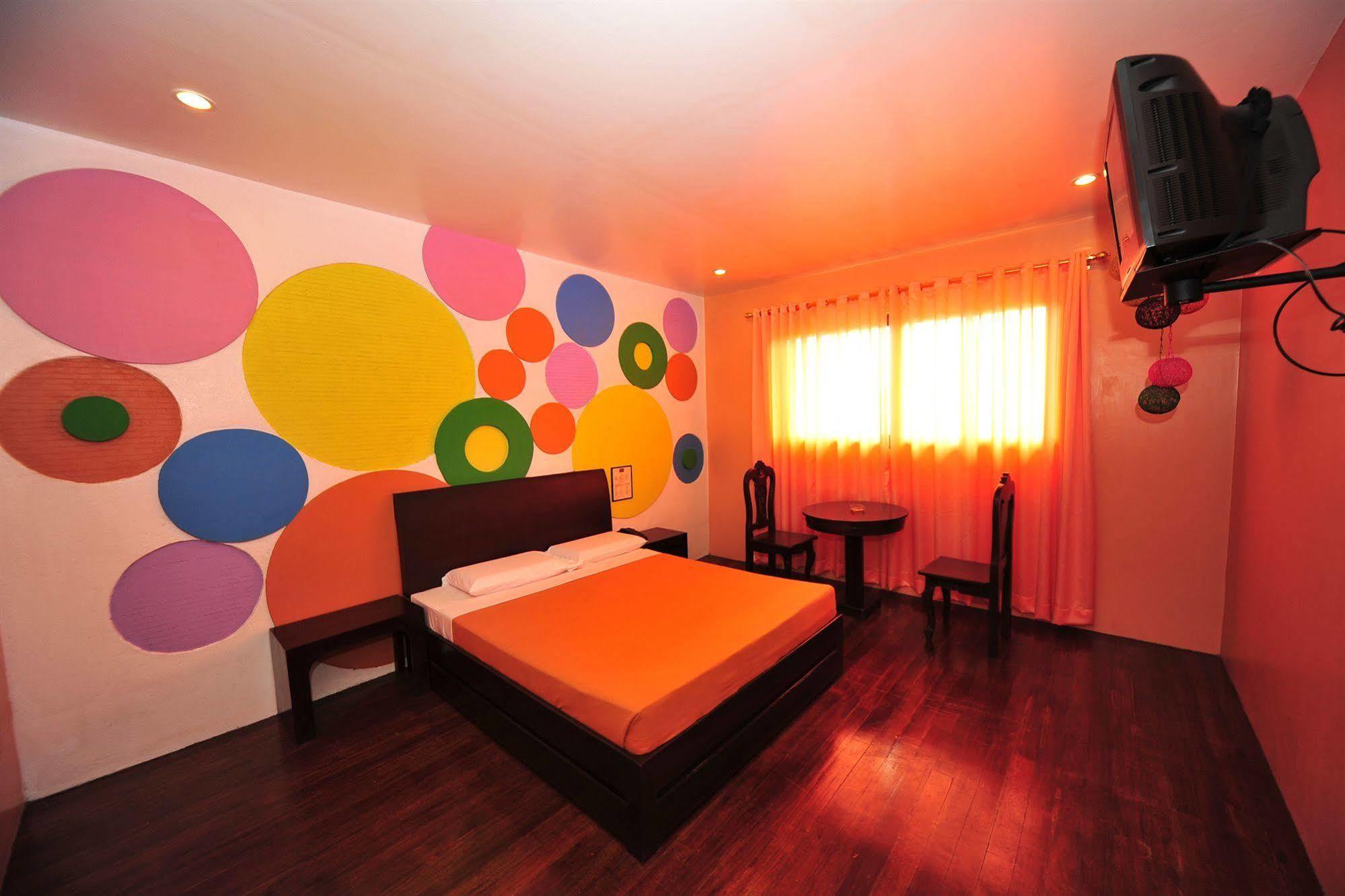 Hollywood Drive-In Hotel Baguio City Extérieur photo